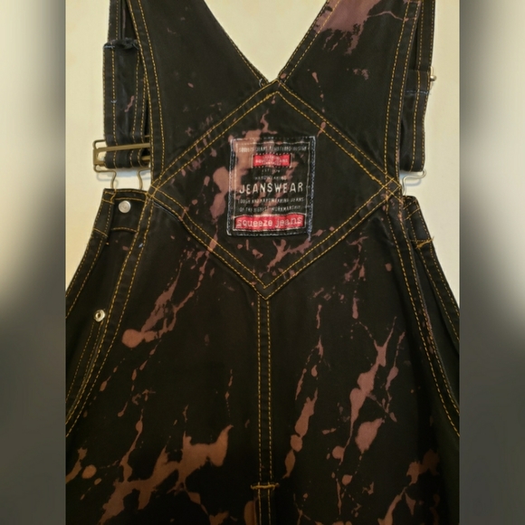 Squeeze Jeans Black Acid Washed Overalls Distressed Cutoffs Women's Size Medium - Picture 5 of 5